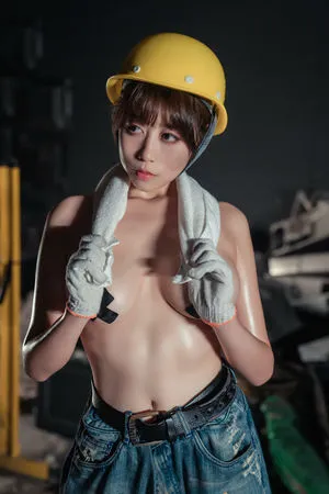 Niceoppi nude photo #0021