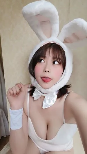 Niceoppi nude photo #0024