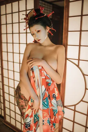 Niceoppi nude photo #0030