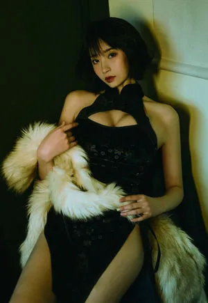 Niceoppi nude photo #0034