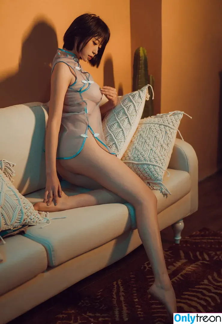 Niceoppi nude photo #0031 (Niceoppi)