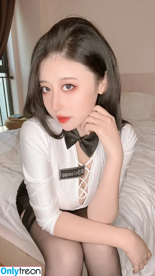 Niceoppi nude photo #0113 (Niceoppi)