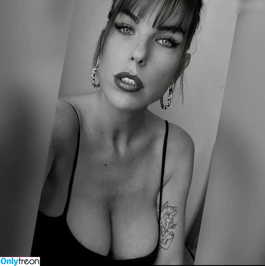 Nici.faschionandmore nude photo #0001 (nici.fashionandmore)