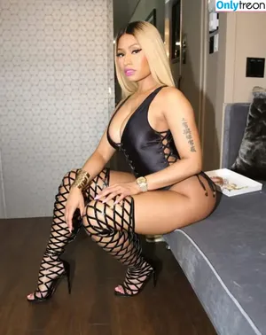 Nicki Minaj / nickiminaj фото голая #0864