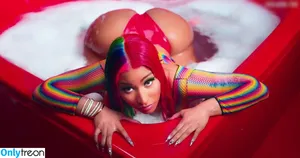 Nicki Minaj / nickiminaj фото голая #0874