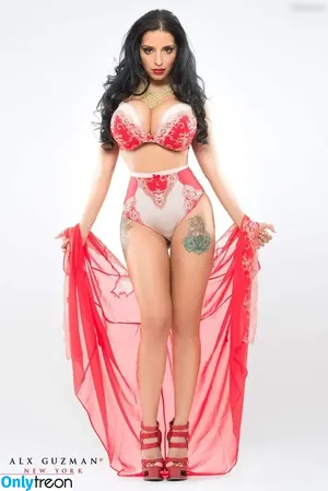 Nicki Minaj / nickiminaj фото голая #0890