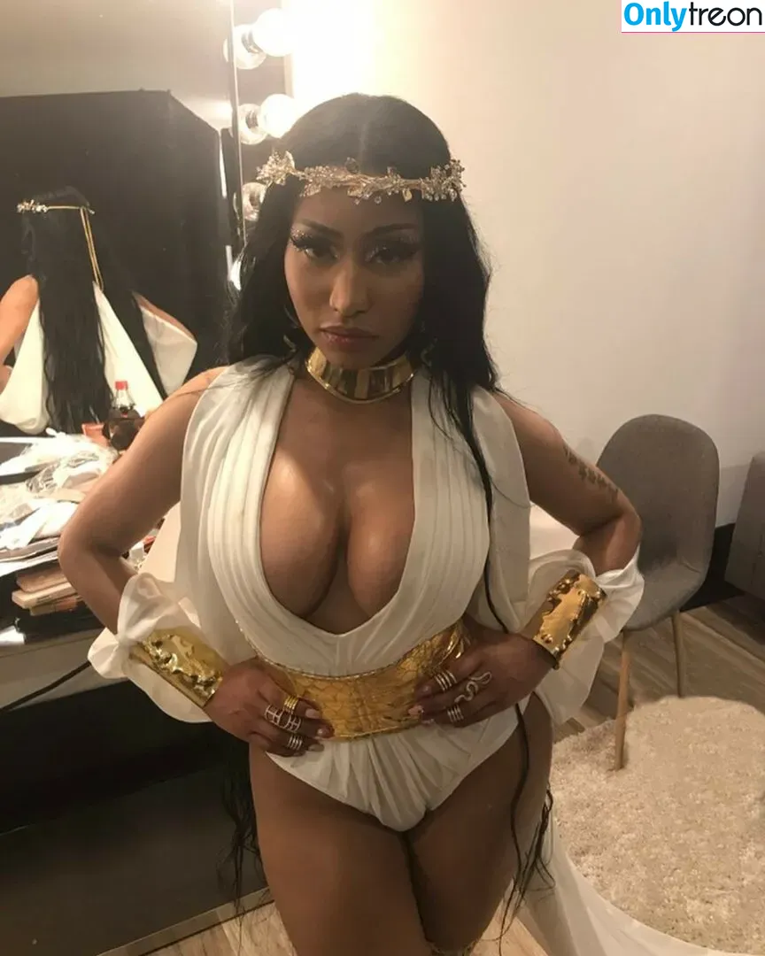 Nicki Minaj голая photo #0594 (nickiminaj)