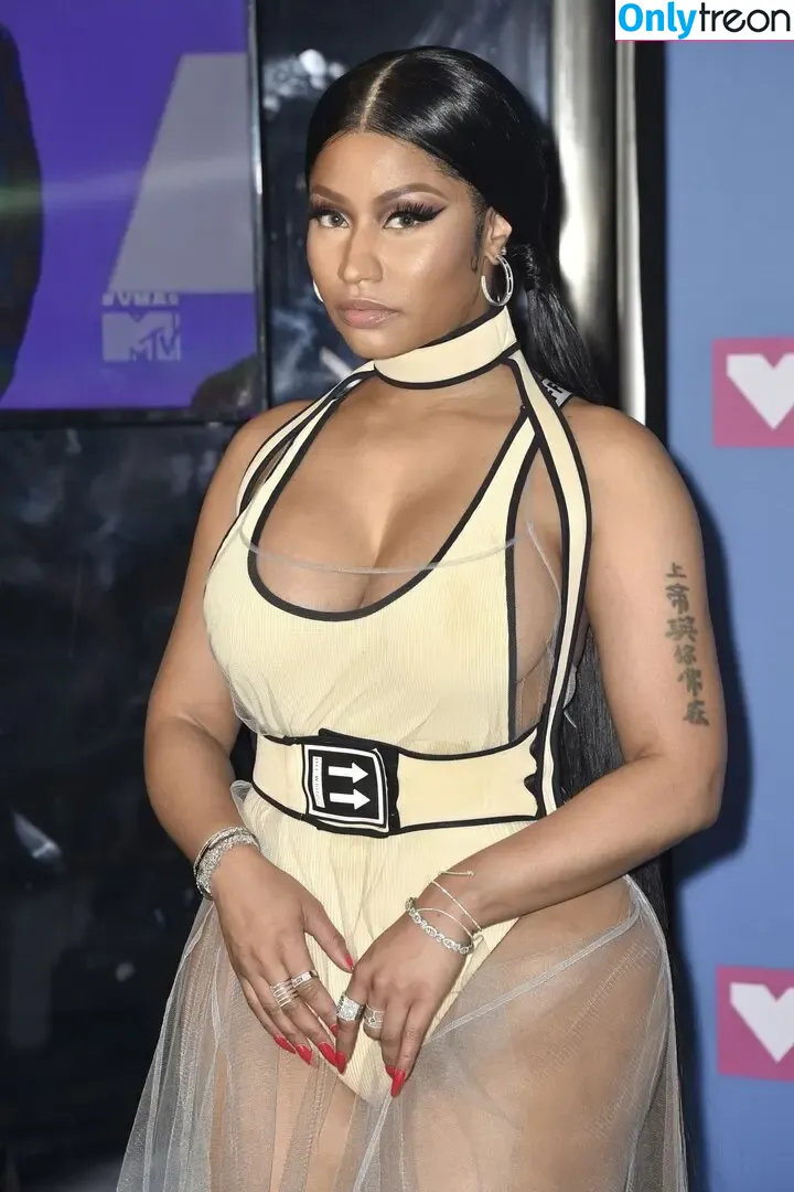 Nicki Minaj nude photo #0804 (nickiminaj)