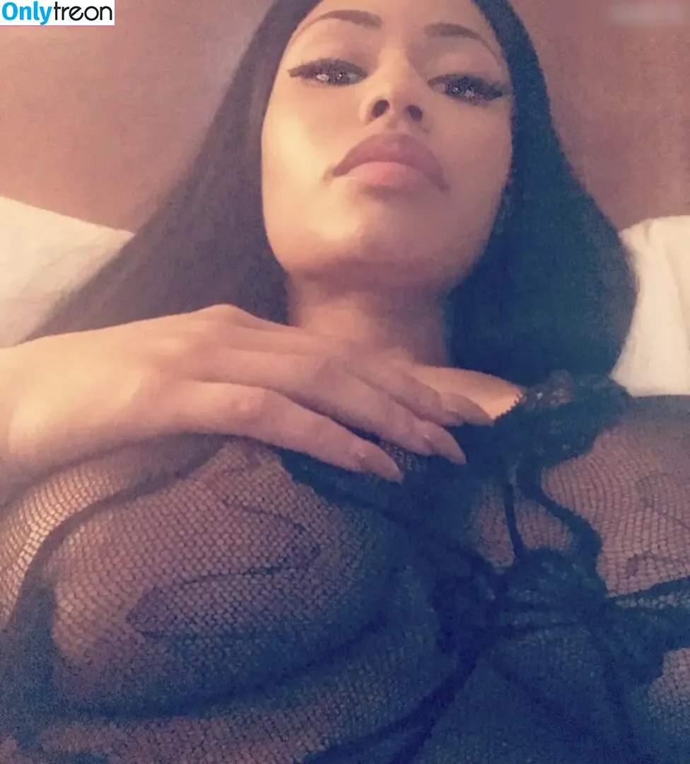 Nicki Minaj голая photo #0817 (nickiminaj)