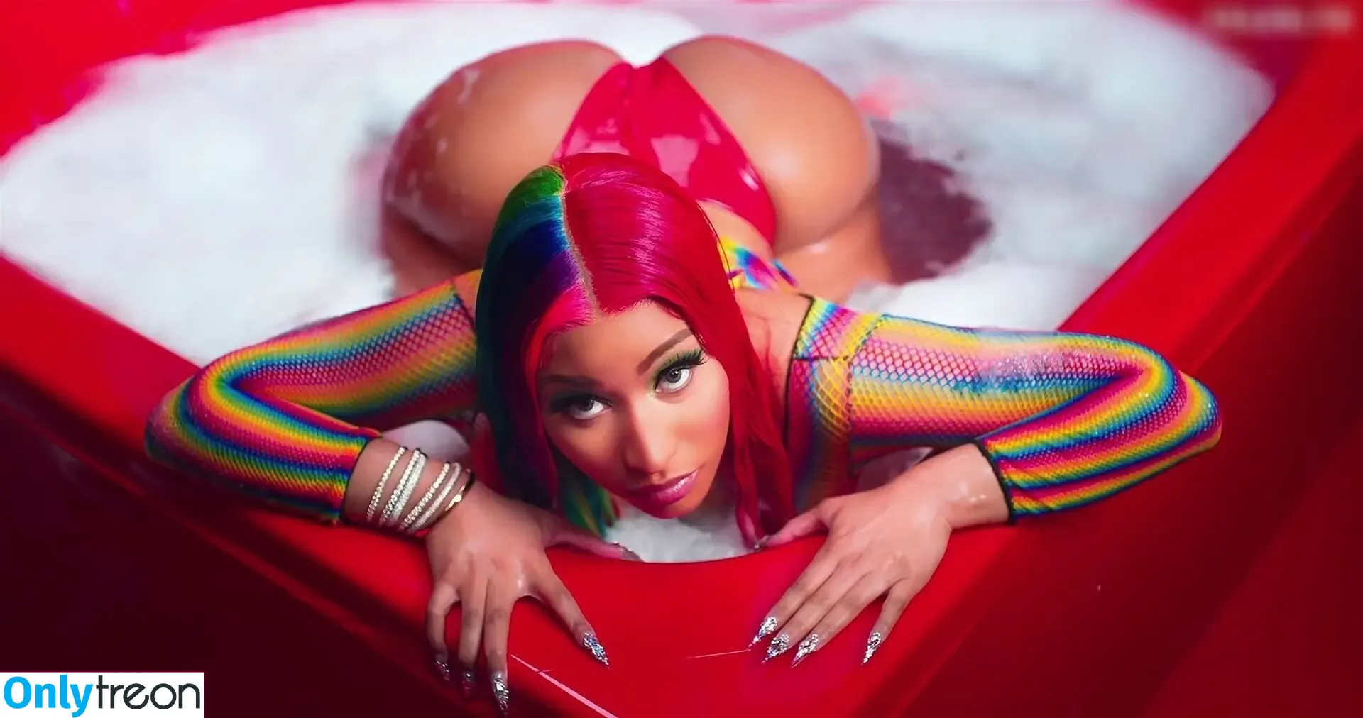 Nicki Minaj nude photo #0874 (nickiminaj)