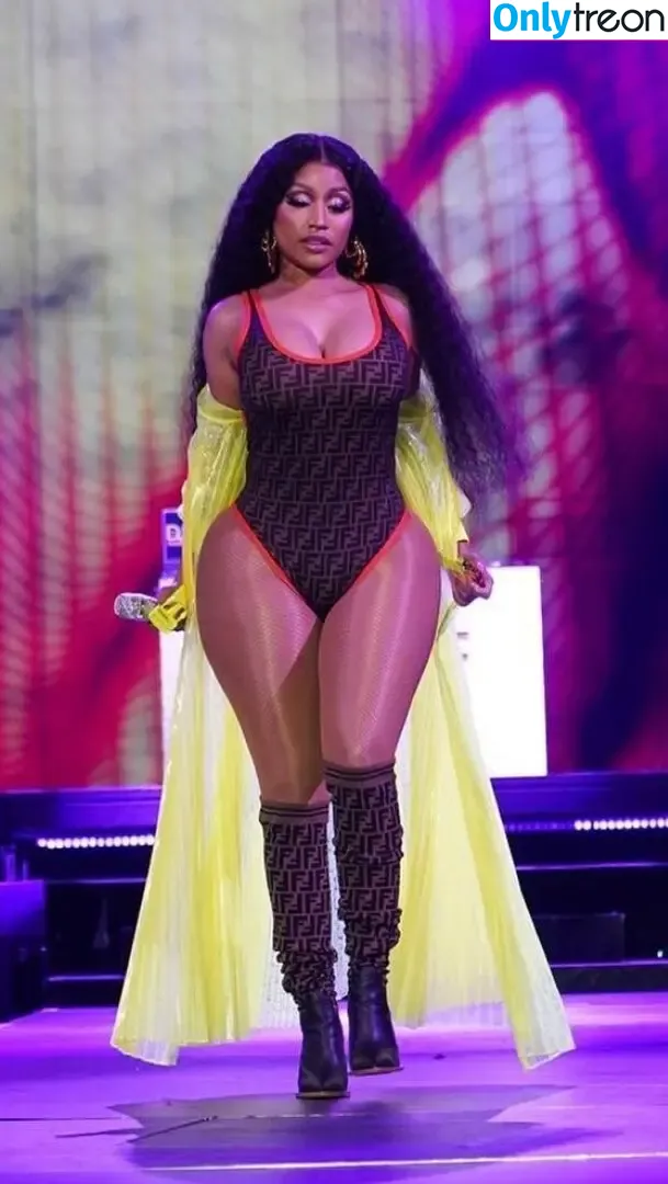 Nicki Minaj nude photo #0937 (nickiminaj)