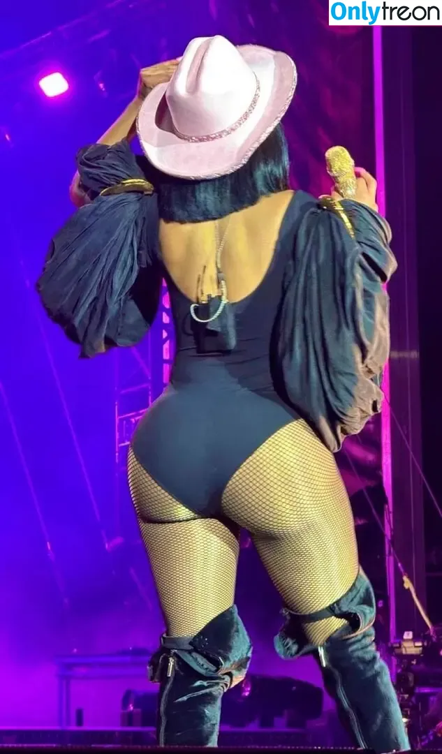 Nicki Minaj nude photo #0965 (nickiminaj)