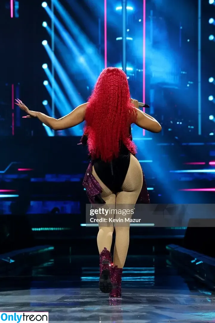 Nicki Minaj голая photo #0975 (nickiminaj)