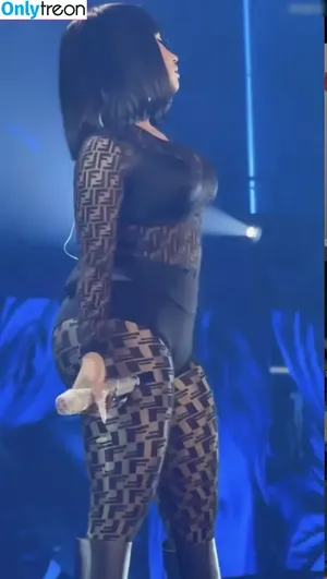 Nicki Minaj / nickiminaj фото голая #1024