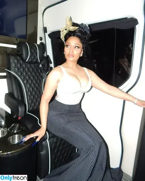 Nicki Minaj / nickiminaj nude photo #1269
