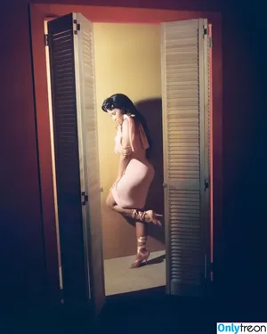 Nicki Minaj / nickiminaj фото голая #1274