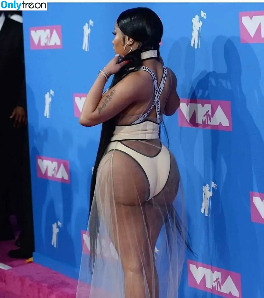 Nicki Minaj nude photo #1173 (nickiminaj)