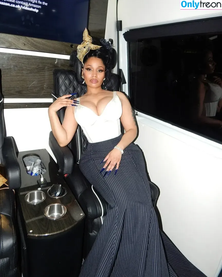 Nicki Minaj nude photo #1262 (nickiminaj)