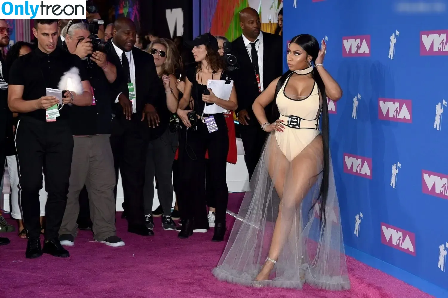 Nicki Minaj голая photo #1295 (nickiminaj)