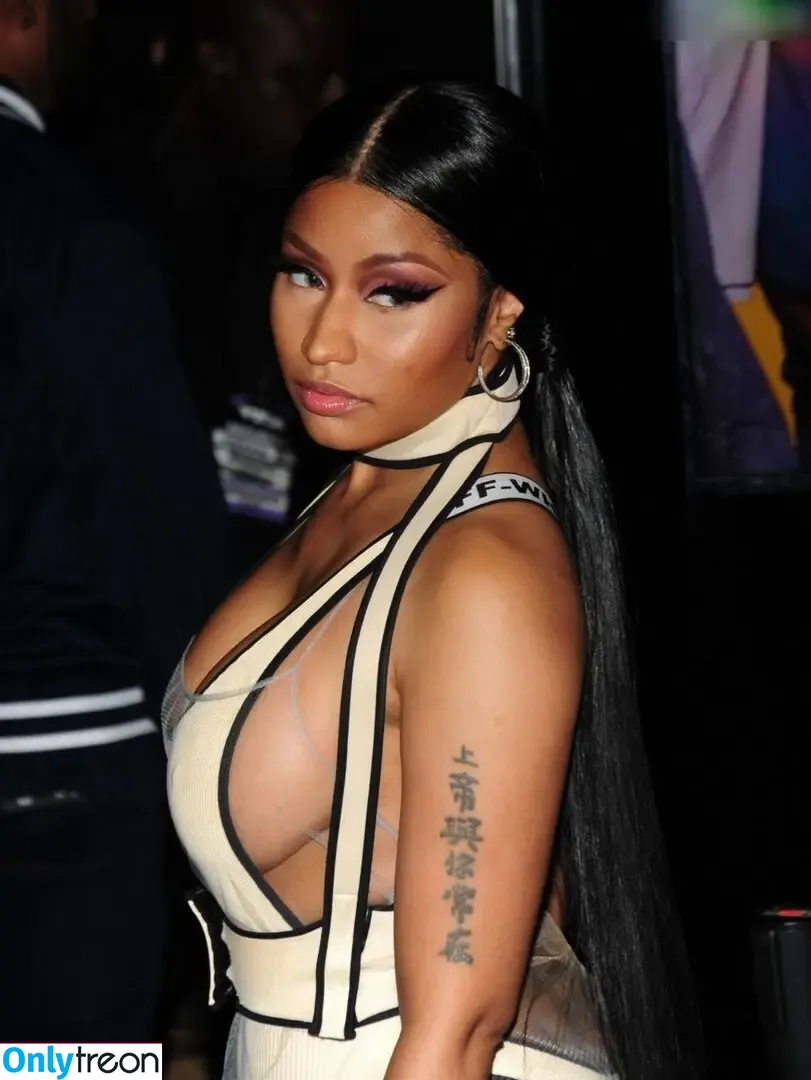 Nicki Minaj голая photo #1298 (nickiminaj)