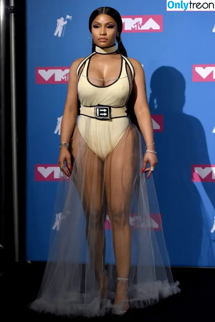 Nicki Minaj nude photo #1304 (nickiminaj)