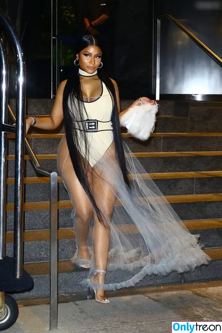 Nicki Minaj nude photo #1305 (nickiminaj)