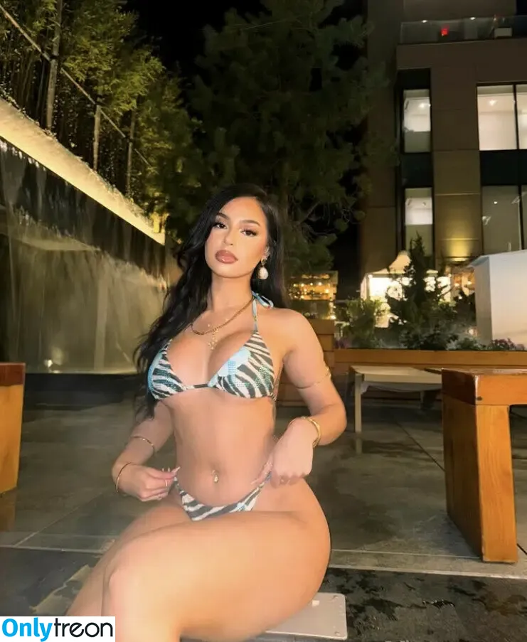 nickimariiee голая photo #0074 (nickimariiee)