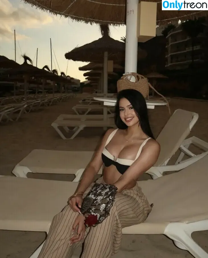 nickimariiee nude photo #0083 (nickimariiee)