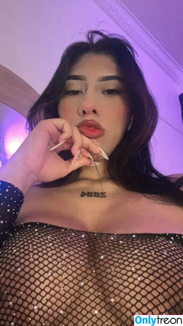 nicky_saray nude photo #0004 (nickky__)