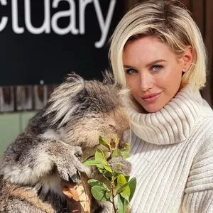 Nicky Whelan / nickywhelan фото голая #0140