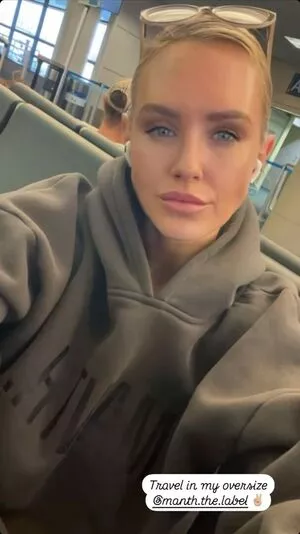 Nicky Whelan / nickywhelan фото голая #0148