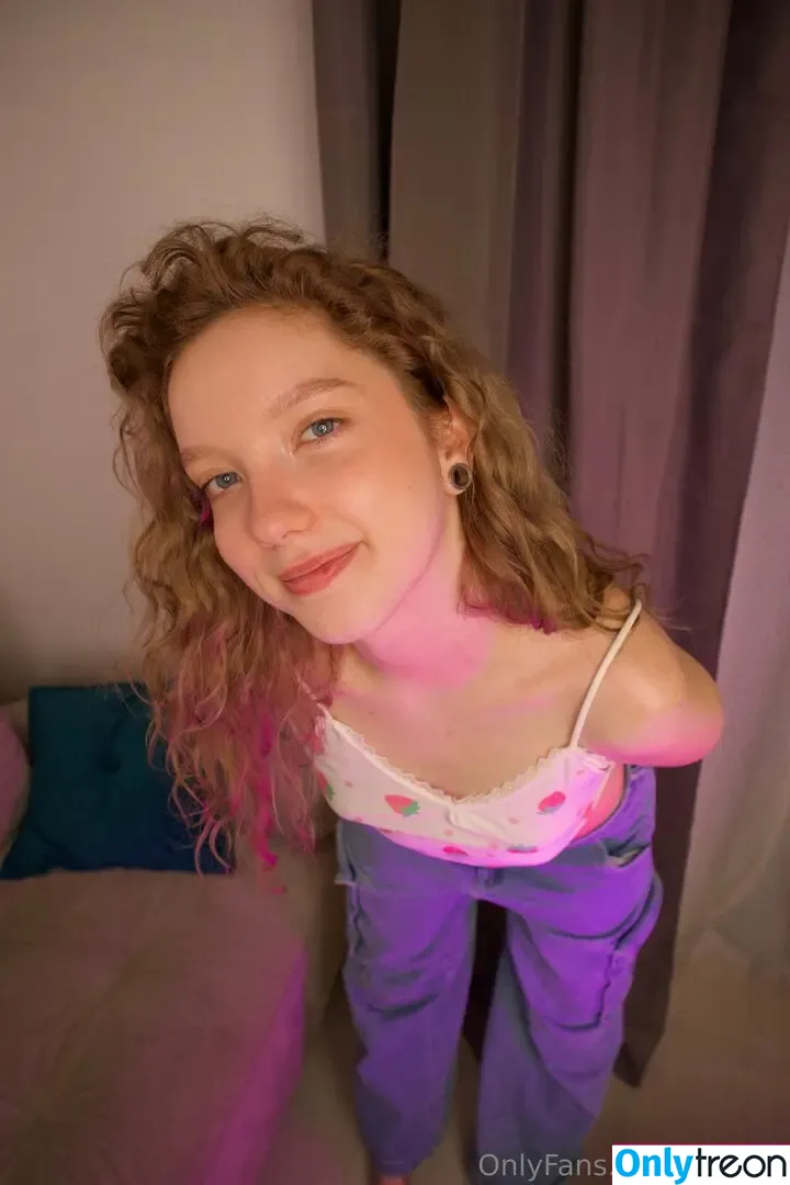 nico_ni nude photo #0080 (nini2q1)