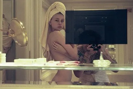 Nicola Peltz / nicolaannepeltzbeckham nude photo #0002