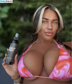  nude photo #0001