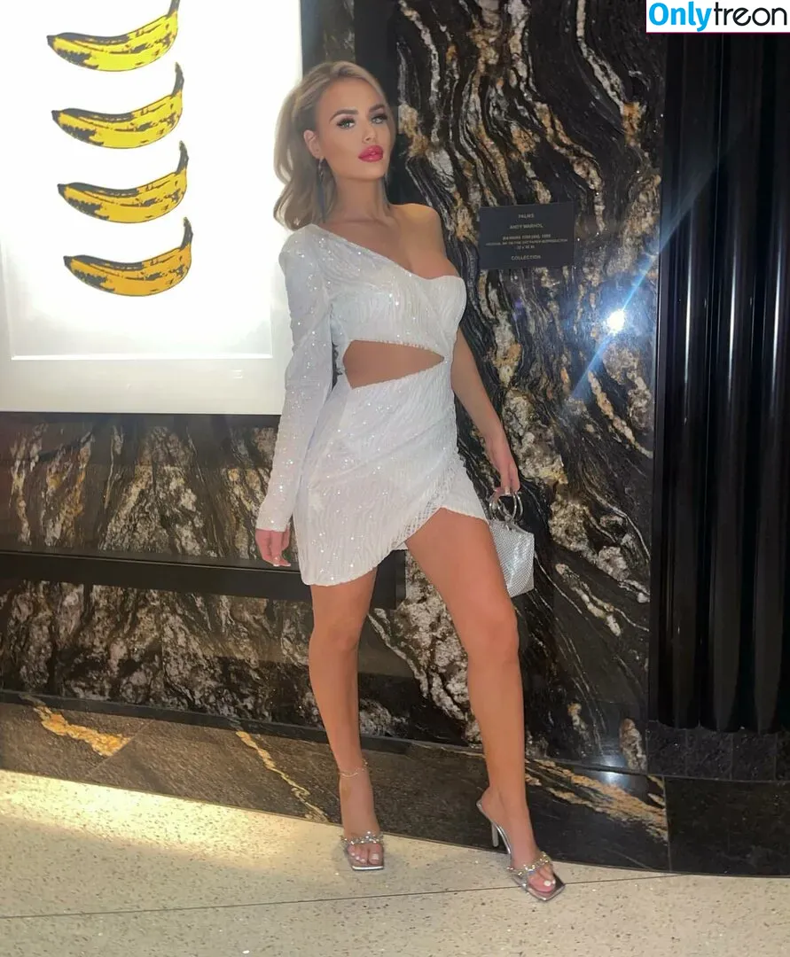 Nicole Farrell голая photo #0013 (Barbiecole_12 / nicolefarrell_1208)