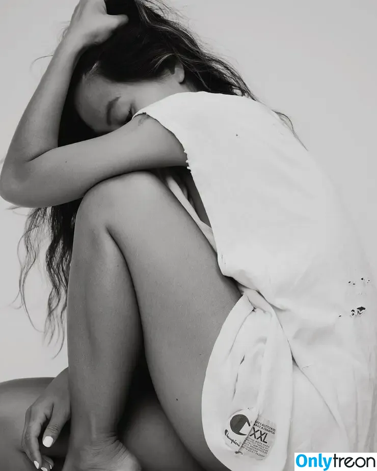 Nicole Kang nude photo #0010 (Nicole Kang)