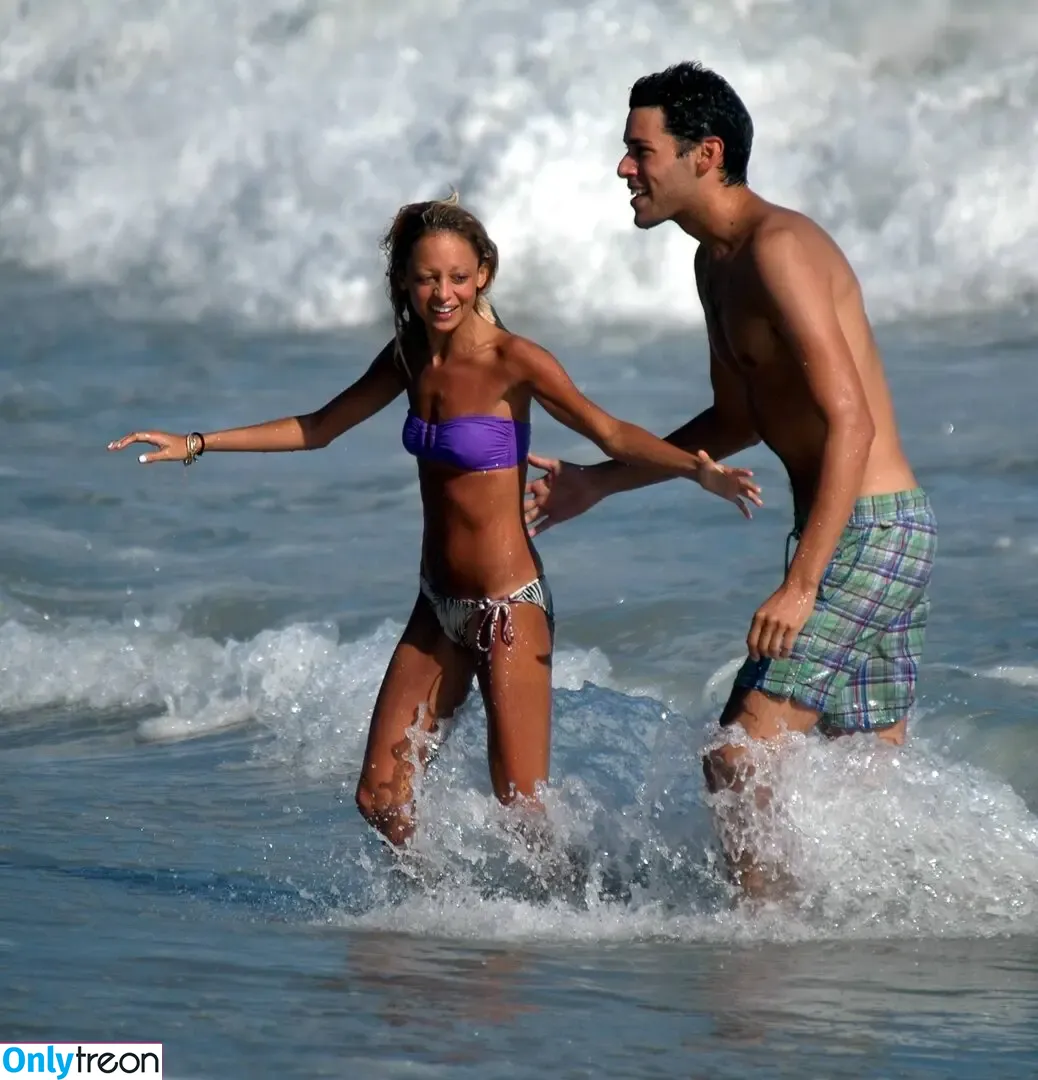 Nicole Richie nude photo #0159 (nicolerichie / nikolerichiexxx)