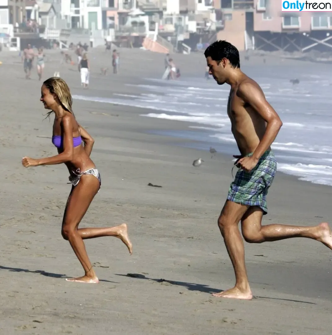 Nicole Richie nude photo #0171 (nicolerichie / nikolerichiexxx)