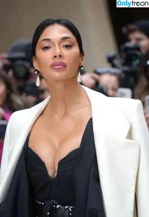 Nicole Scherzinger / NicoleScherzy / nicolescherzinger nude photo #2396
