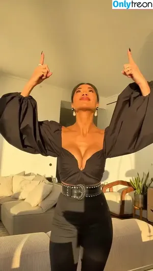 Nicole Scherzinger / NicoleScherzy / nicolescherzinger nude photo #2444