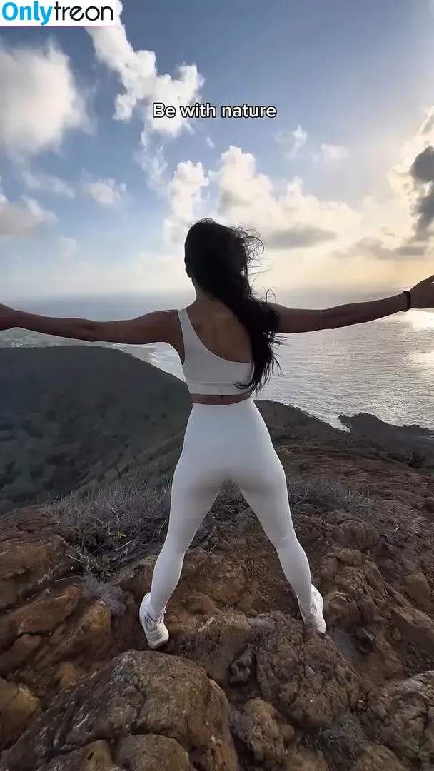 Nicole Scherzinger nude photo #2542 (NicoleScherzy / nicolescherzinger)
