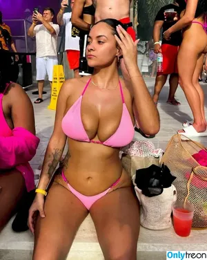 Nicolealexisxo nude photo #0026