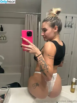  nude photo #0008