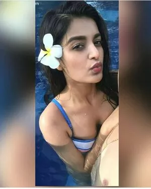 Nidhhi Agerwal / nidhhiagerwal фото голая #0020