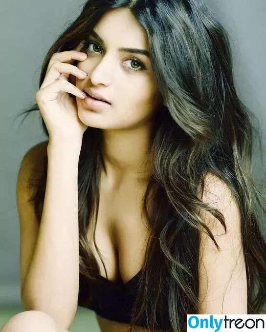 Nidhhi Agerwal голая photo #0025 (nidhhiagerwal)