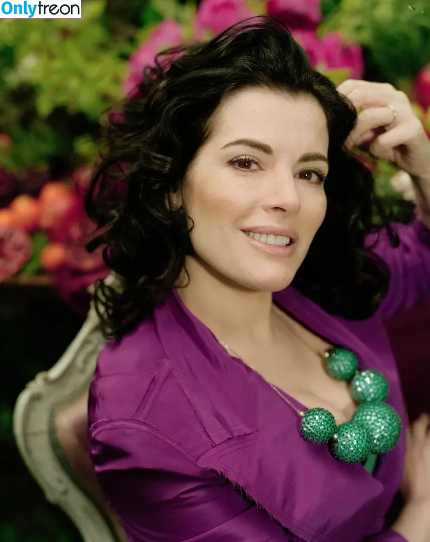 Nigella Lawson голая photo #0100 (nigellalawson)