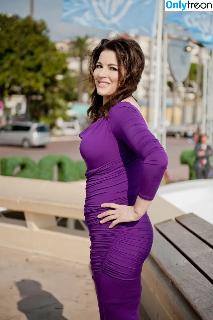 Nigella Lawson голая photo #0128 (nigellalawson)