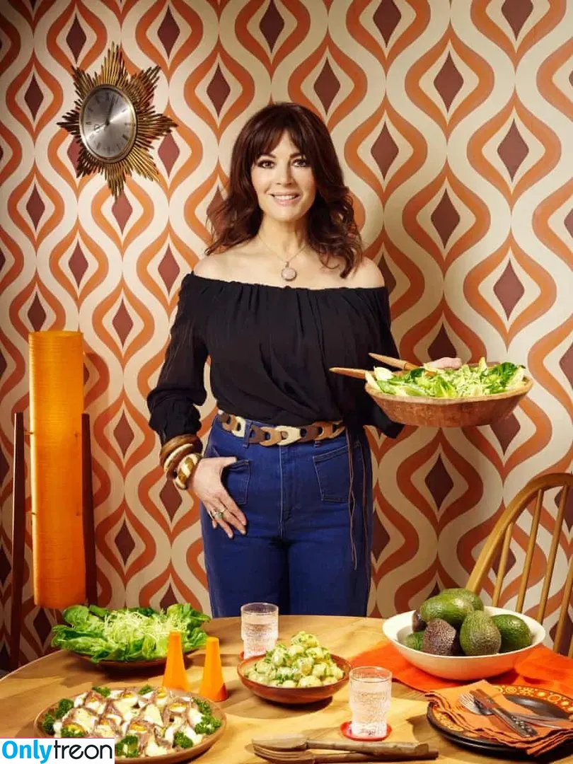 Nigella Lawson голая photo #0178 (nigellalawson)