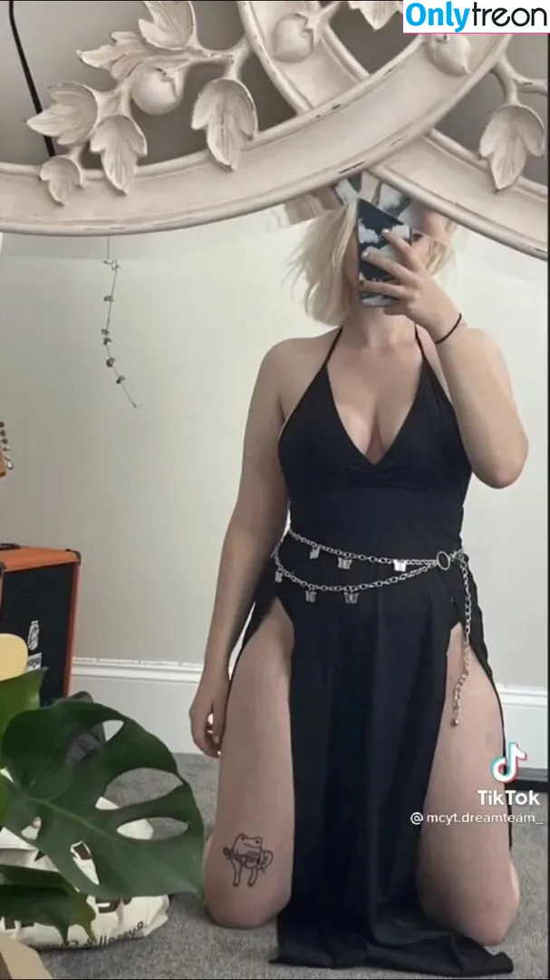 Nihachu nude photo #0005 (nihaachuu / niki1224)