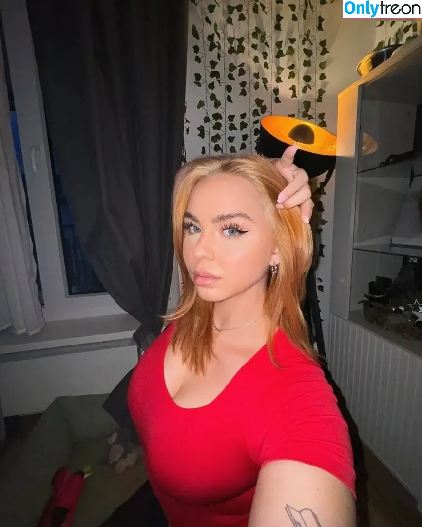 Nika Sofie голая photo #0008 (Nika Sofie)